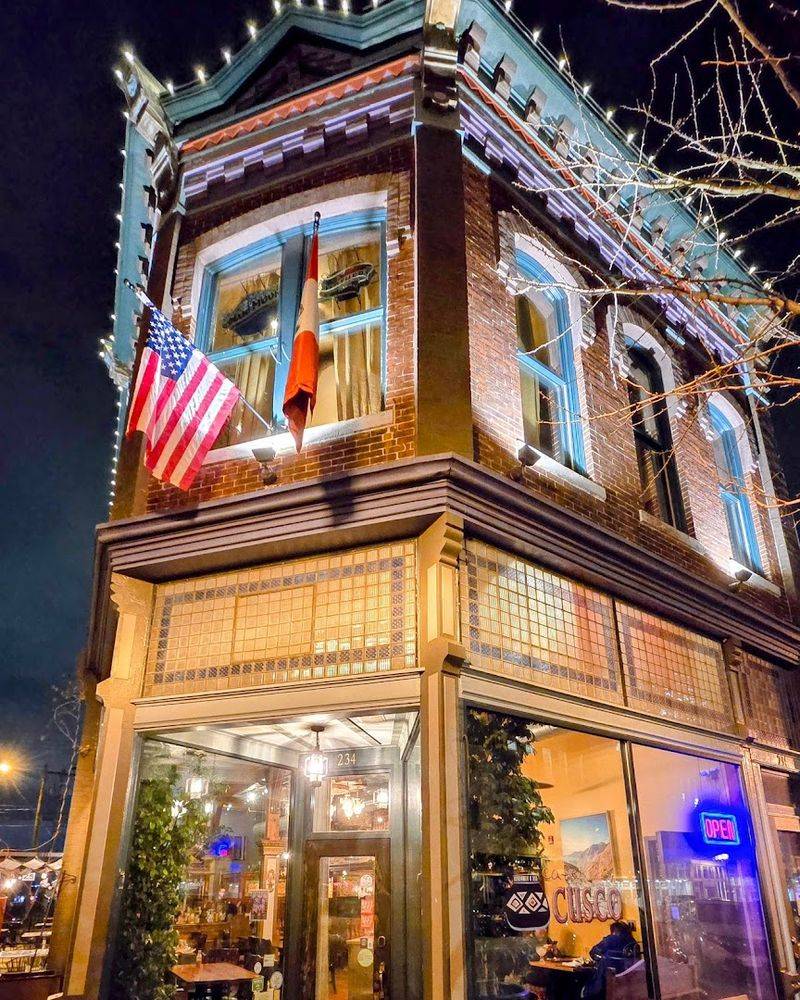 12 Hidden Missouri Restaurants That Locals Love And Tourists Miss - Decor Hint Cafe Cusco, Springfield