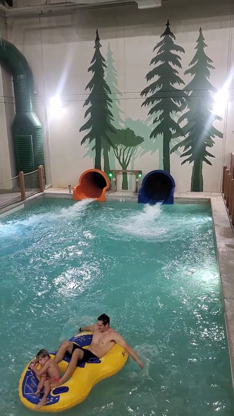 Elements Spa and Scoops Kid Spa