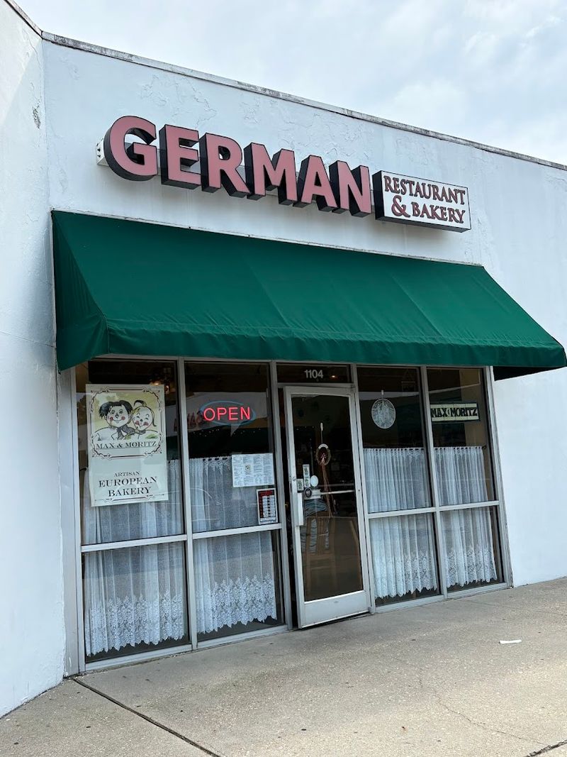 Max & Moritz Bakery & Restaurant, Fayetteville