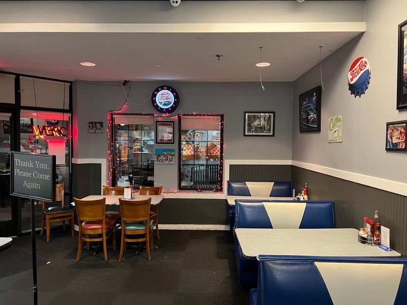 Eggs Benedict That Beats The Price