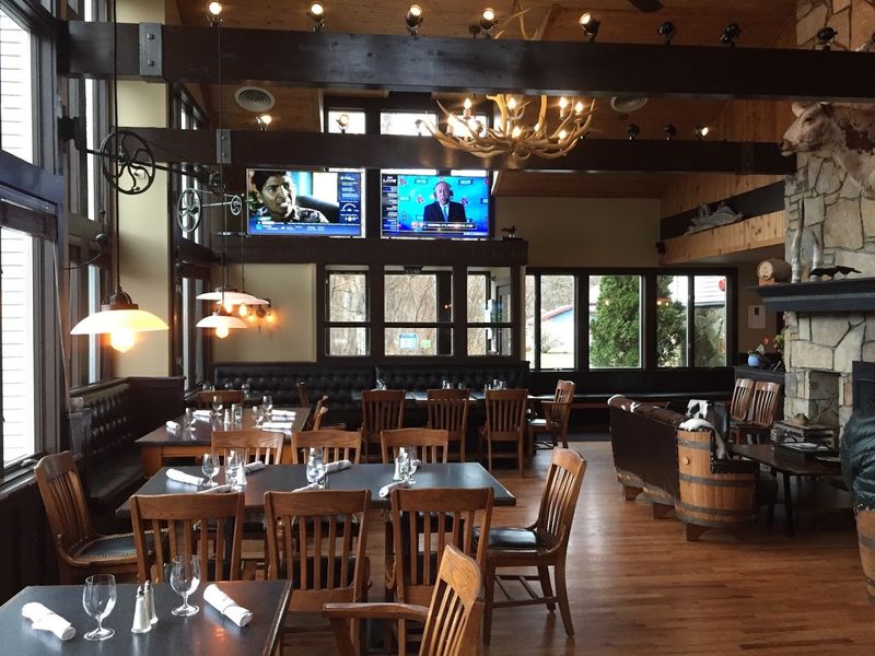 Raven's Den Steakhouse