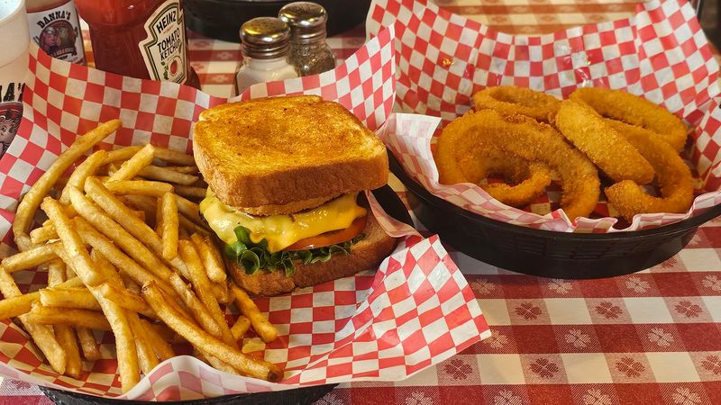 Danna's BBQ And Burger Shop