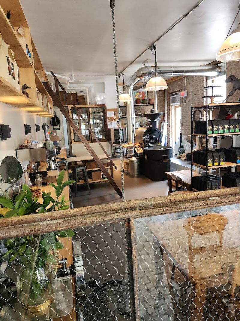 15 Coffee Shops In New York Where Digital Nomads Actually Get Their Best Work Done - Decor Hint Hudson Roastery