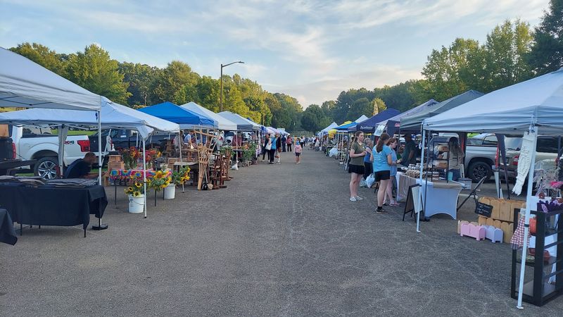 Talking Rock Sunday Farmers Market