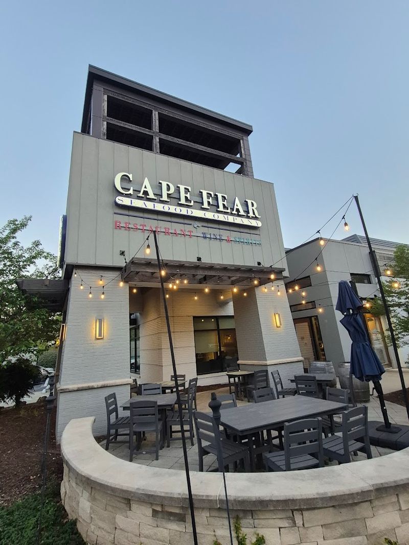 These North Carolina Restaurants Focus On The Basics And Deliver On Seafood - Decor Hint Cape Fear Seafood Company