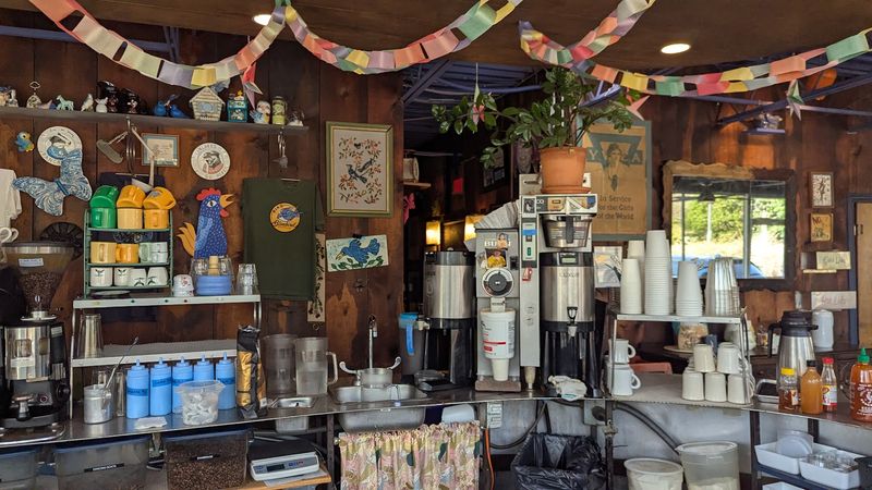 These 14 Classic Restaurants In Atlanta Georgia Have Stood The Test Of Time - Decor Hint Ria's Bluebird