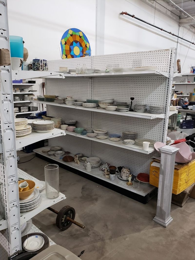 Kitchenware And Household Items For Next To Nothing