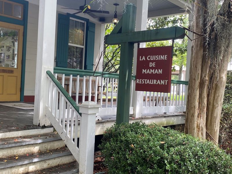 Vermilionville Restaurant / La Cuisine De Maman