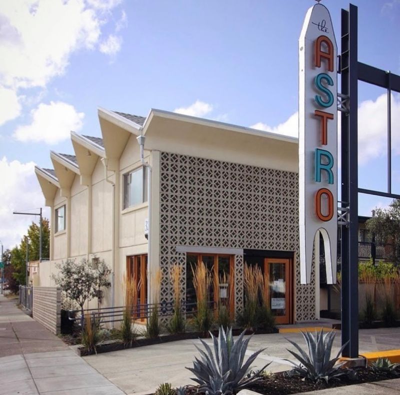 The Astro Motel, Santa Rosa