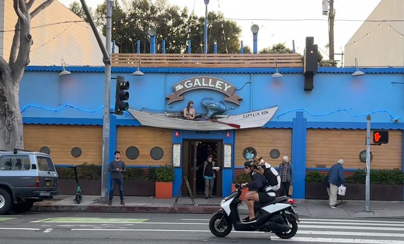 Santa Monica's Oldest Restaurant Still Going Strong Since 1934