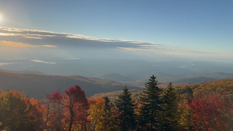 Wake Up To These 9 Unforgettable Sunrise Spots In North Carolina - Decor Hint Linn Cove Viaduct