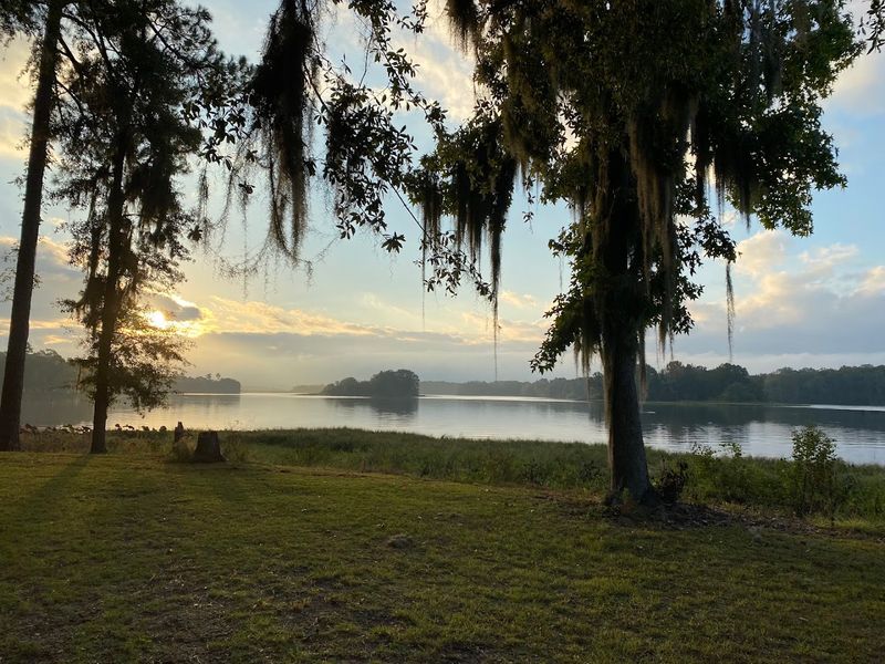 Lakepoint State Park