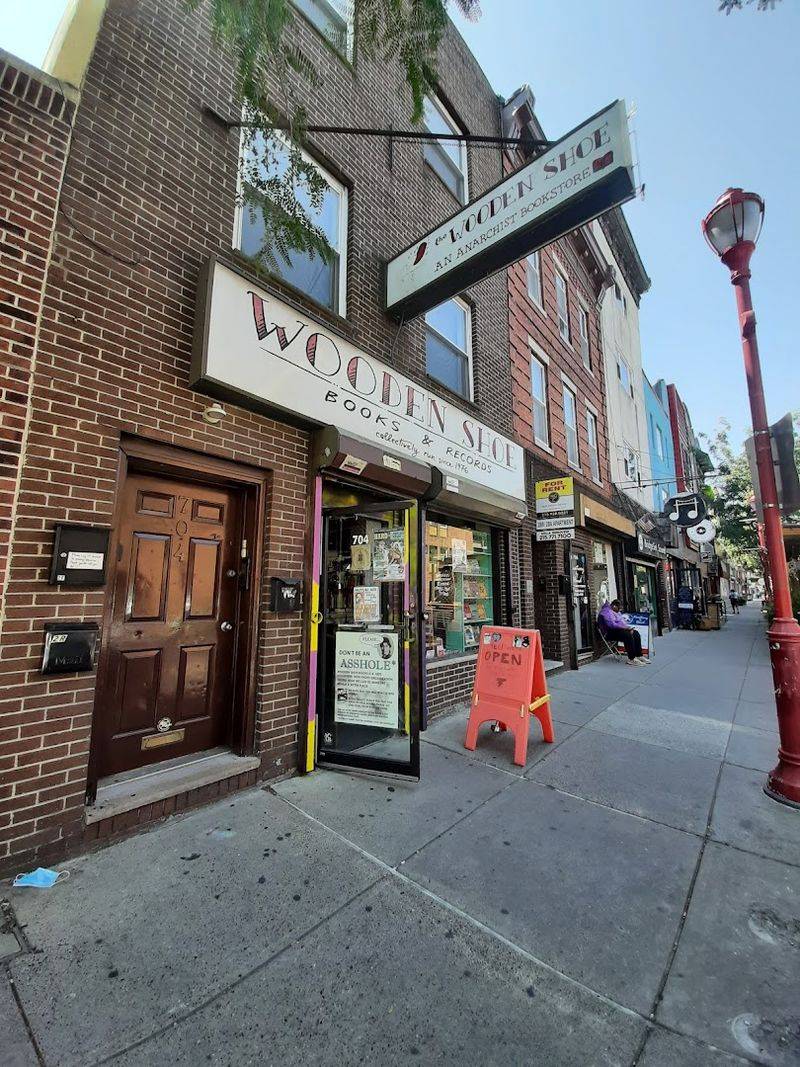 Wooden Shoe Books