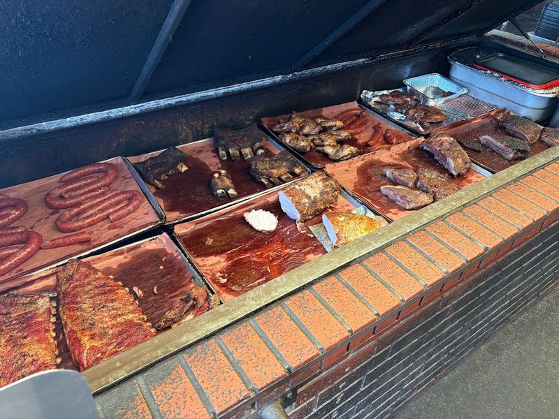 13 Texas BBQ Spots Where Locals Keep Showing Up - Decor Hint Cooper's Old Time Pit Bar-B-Que