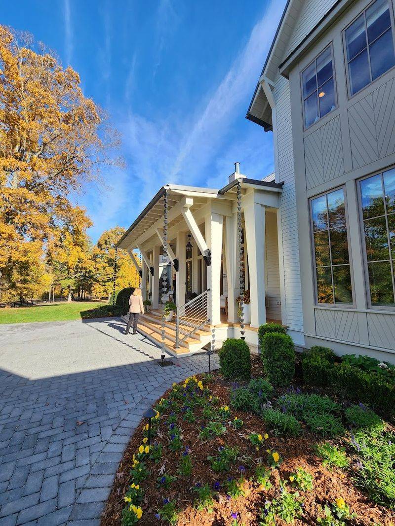 These Streets In A Georgia Town Look Straight Out Of A Hollywood Film - Decor Hint Southern Living Idea Houses