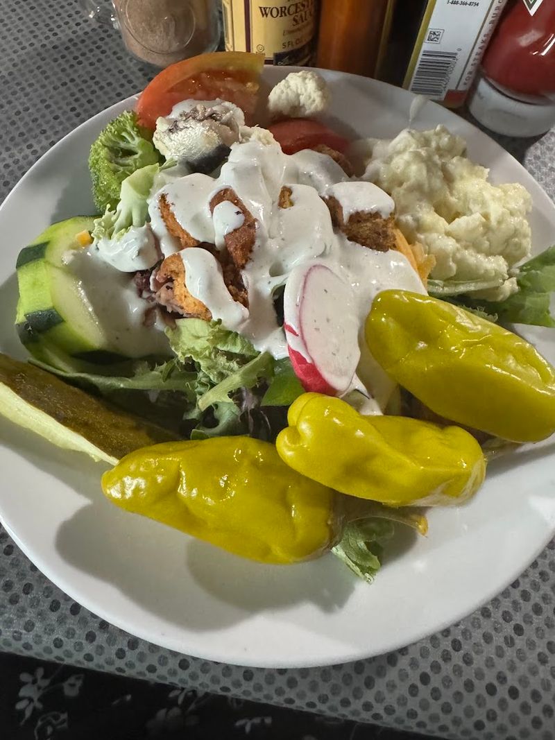 This Quiet North Carolina Steakhouse Builds Its Menu Around Big, Juicy Steaks - Decor Hint A Salad Bar Worth The Trip Alone