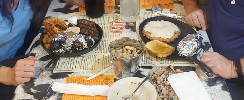 The Arkansas Dining Room That Quietly Serves The Finest Cut Of Beef In The State - Decor Hint Service That Smiles