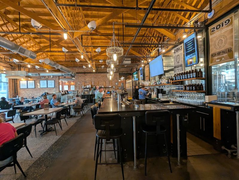 Gella's Diner & LB Brewing, Hays