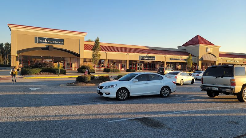 Annual Commerce Festival Scene