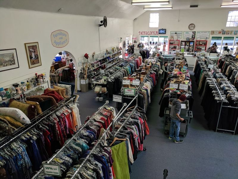 Alpha Thrift Store, Santa Barbara
