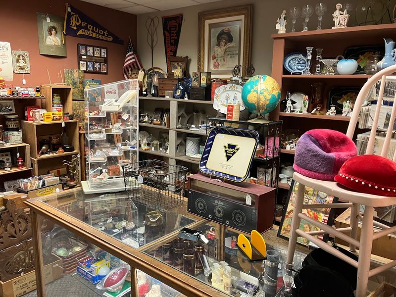 Vintage Village Antique Mall, Lincoln, Nebraska