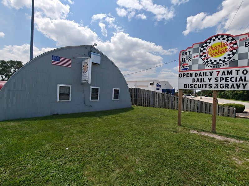 11 Illinois Diners That Have Not Changed Much Over The Years - Decor Hint Charlie Parker's Diner