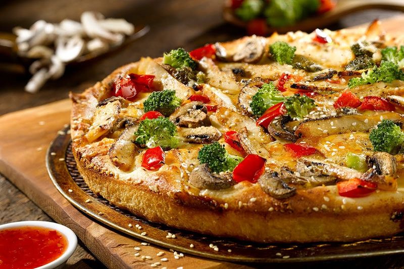 13 Kansas Pizza Destinations That Make The Road Trip Worth It - Decor Hint Old Chicago Pizza + Taproom