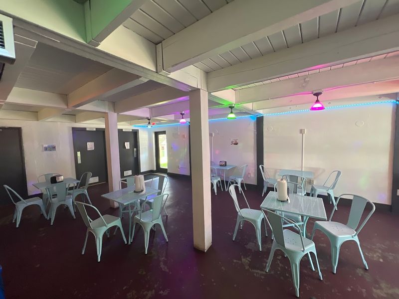 A Vault-Themed Shop In Small-Town Florida Now Serves Some Of The Sweetest Treats Around - Decor Hint The Teen Hangout Space Upstairs