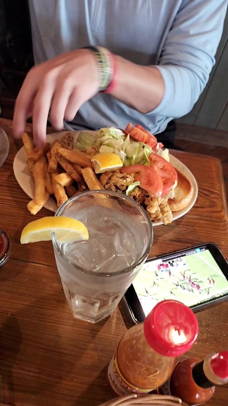 A Menu That Goes Well Beyond Seafood