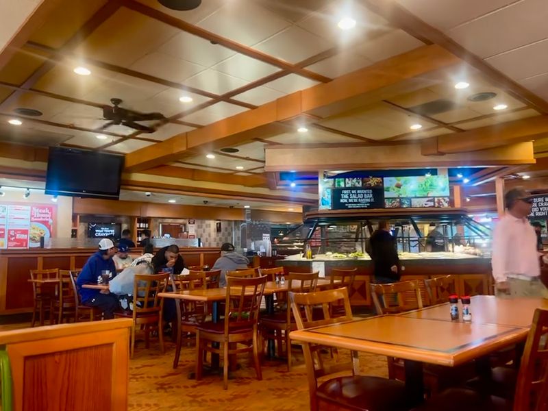Atmosphere and Comfort Inside the Bellflower Location