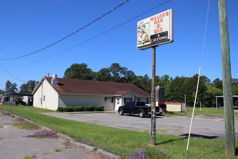 15 Must-Visit Georgia Diners With A Warm And Welcoming Feel - Decor Hint Miller's Barbecue