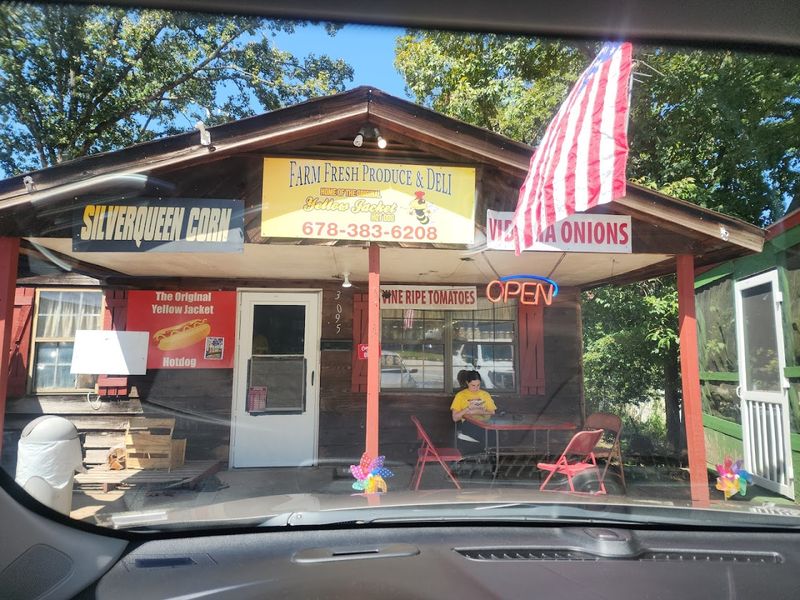 Home-Cooked Flavors in a Casual Setting