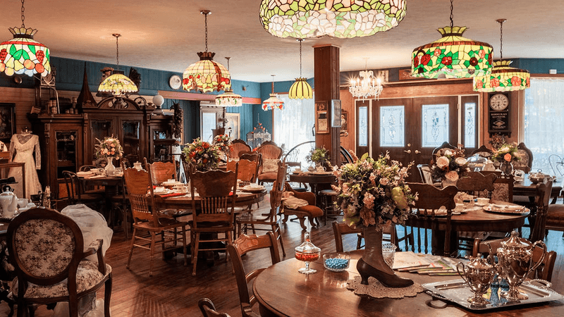 Van Horne Grand Tea Room