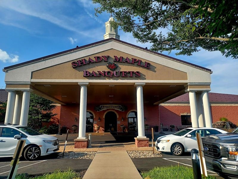 Shady Maple Smorgasbord