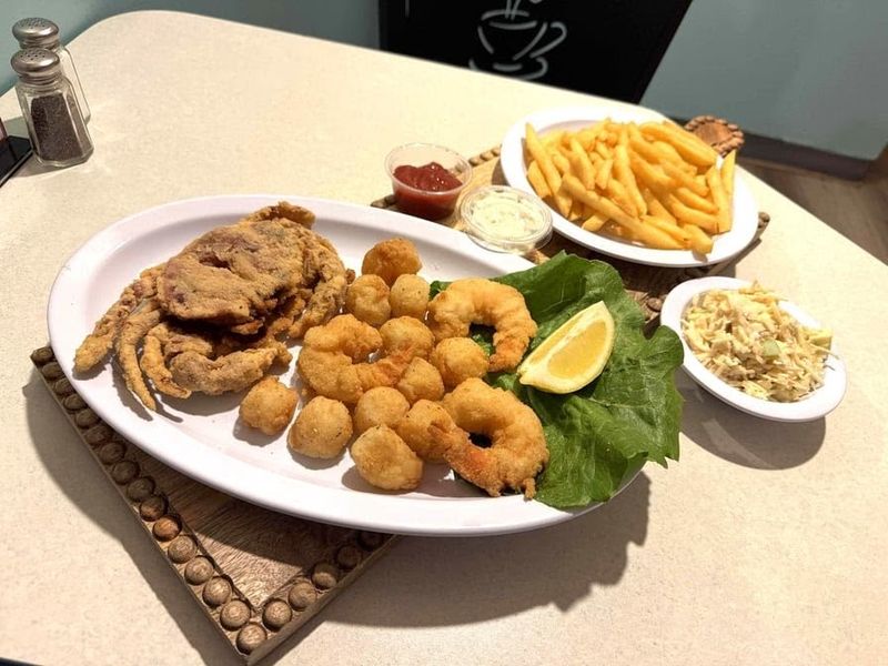 Lighthouse Seafood & Grill