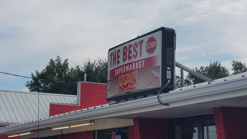 Hot Boudin Balls People Grab On The Spot
