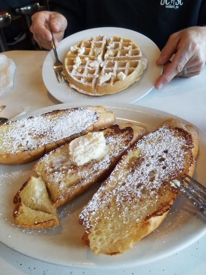 11 Pennsylvania Diners That Locals Know Are Unmissable - Decor Hint Route 30 Diner