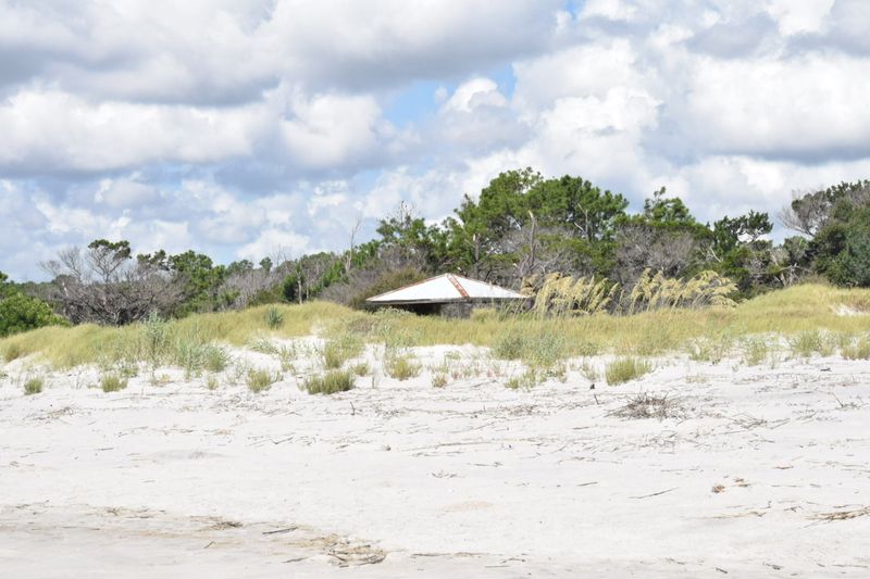 Access to Remarkable Attractions Beyond the Beach