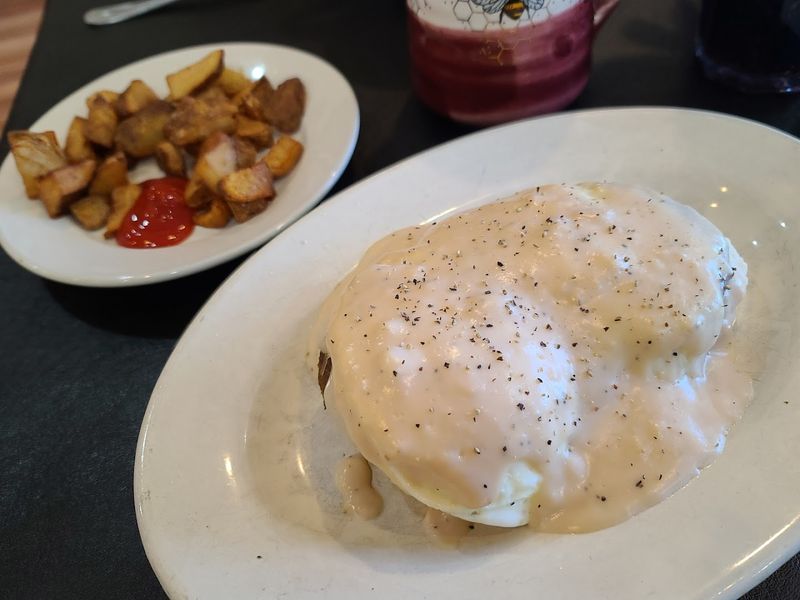 The Georgia Mountain Town Where Breakfast Starts Long Before Sunrise - Decor Hint The Gravy Situation Deserves A Serious Discussion
