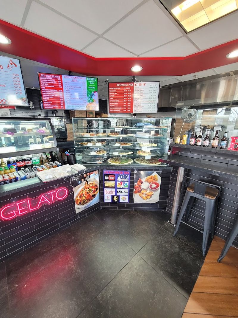 Pauly's Pizza Joint, San Diego