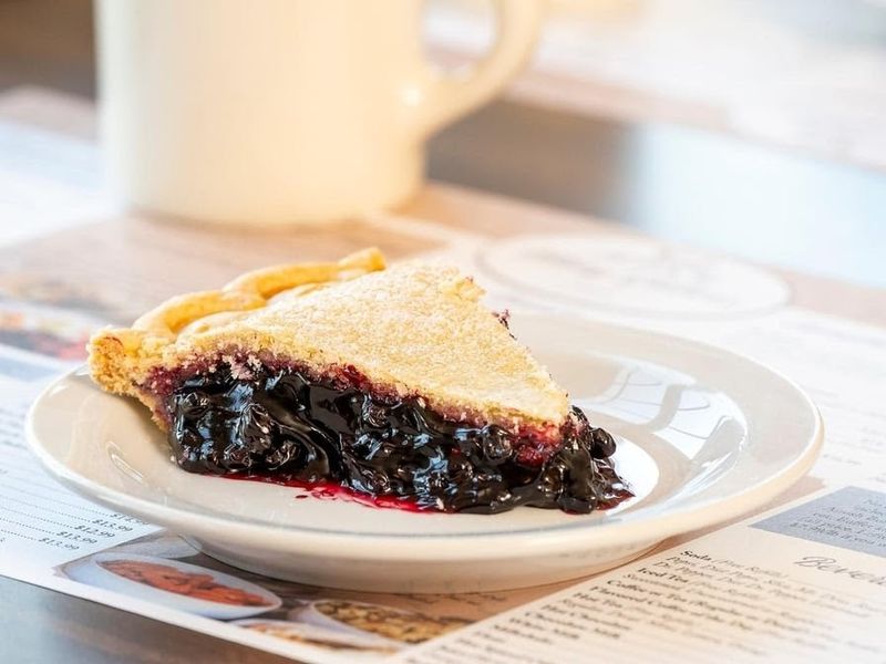 Mary Yoder's Amish Kitchen, Middlefield