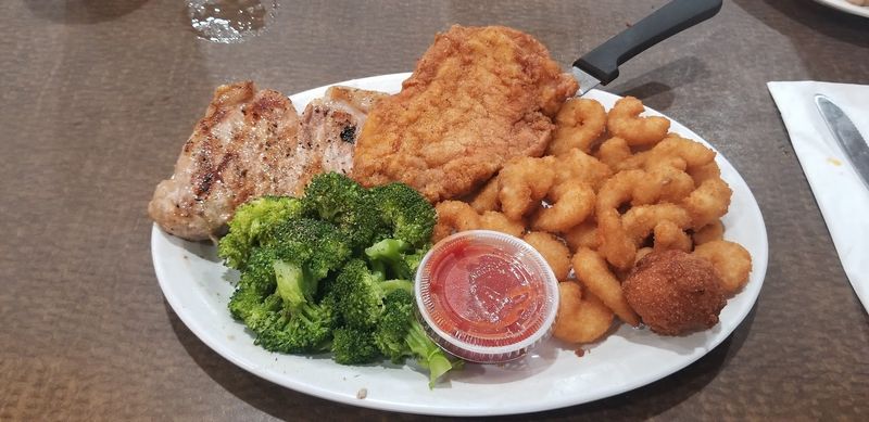 Seafood Platters That Hold Their Own