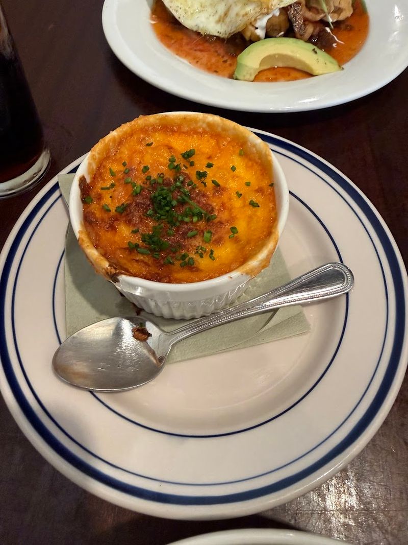 Pet-Friendly Outdoor Dining for Dog Owners