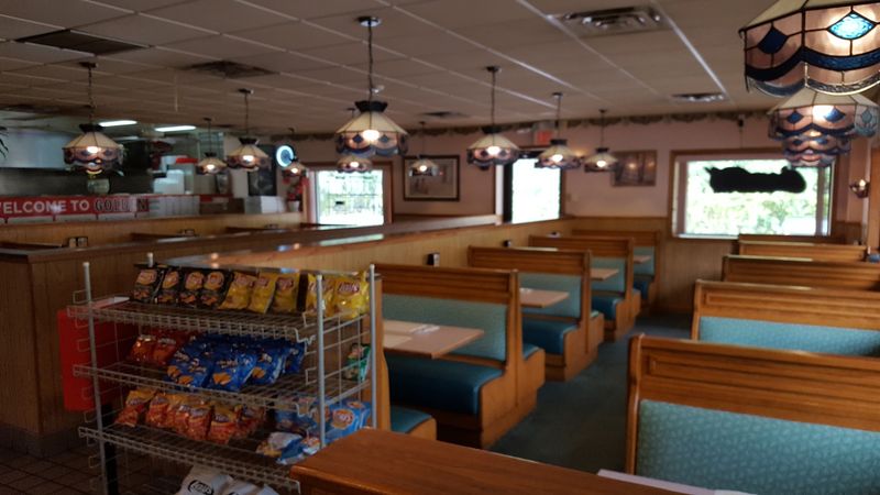 Golden Pizza & Restaurant