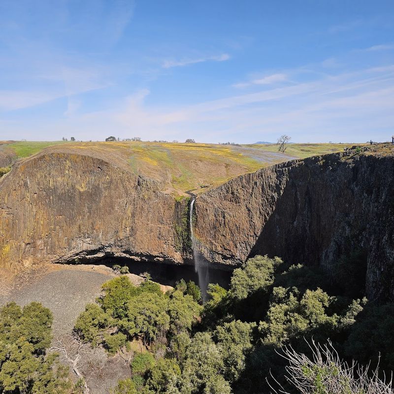 14 Breathtaking Waterfalls In California That Will Leave You Speechless This Spring - Decor Hint Phantom Falls, Oroville