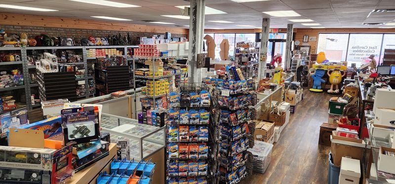 Find The Collectibles You Always Wanted Inside This North Carolina Shop - Decor Hint Inside The Shop’s Story