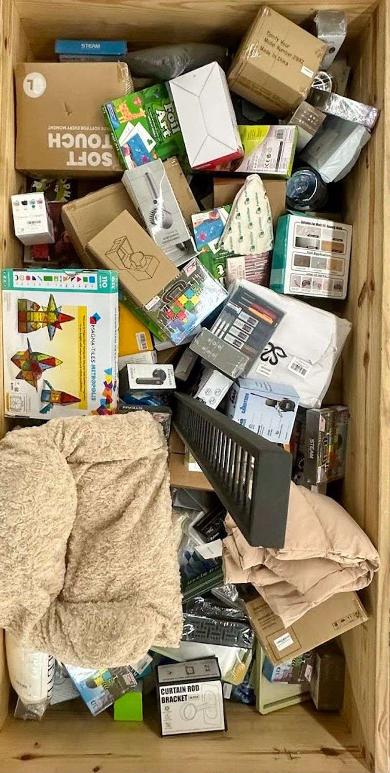 Unbelievably Cheap Ohio Bin Store That Makes You Do A Double Look - Decor Hint Why It Stands Out