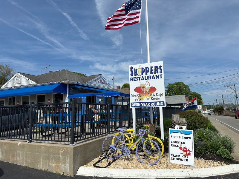 Skippers Seafood, Niantic
