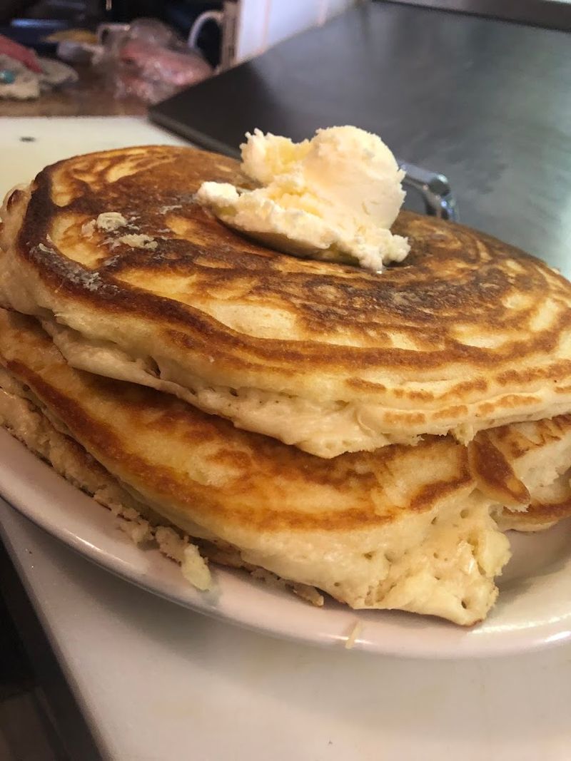 Looney Moose Cafe, Stratton