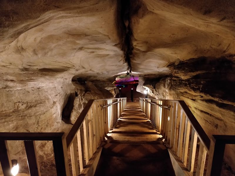 Laurel Caverns State Park